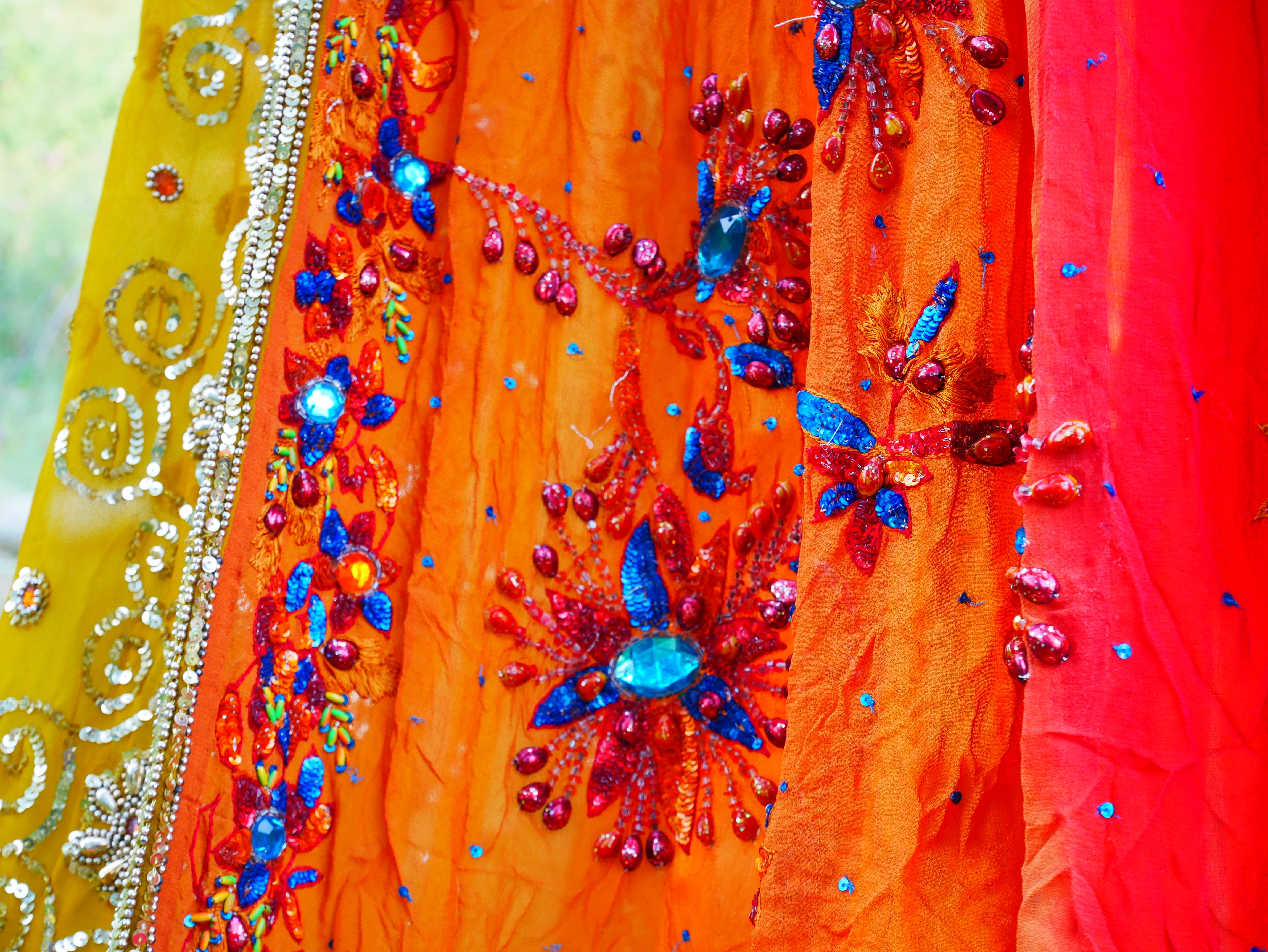 Boho Baldachin - Saree Zelt - Betthimmel | böhmische Hochzeitskulisse – Hippie-Dekor – Sitzbereich auf dem Boden | Meditationsraum - Shanti-Baldachin