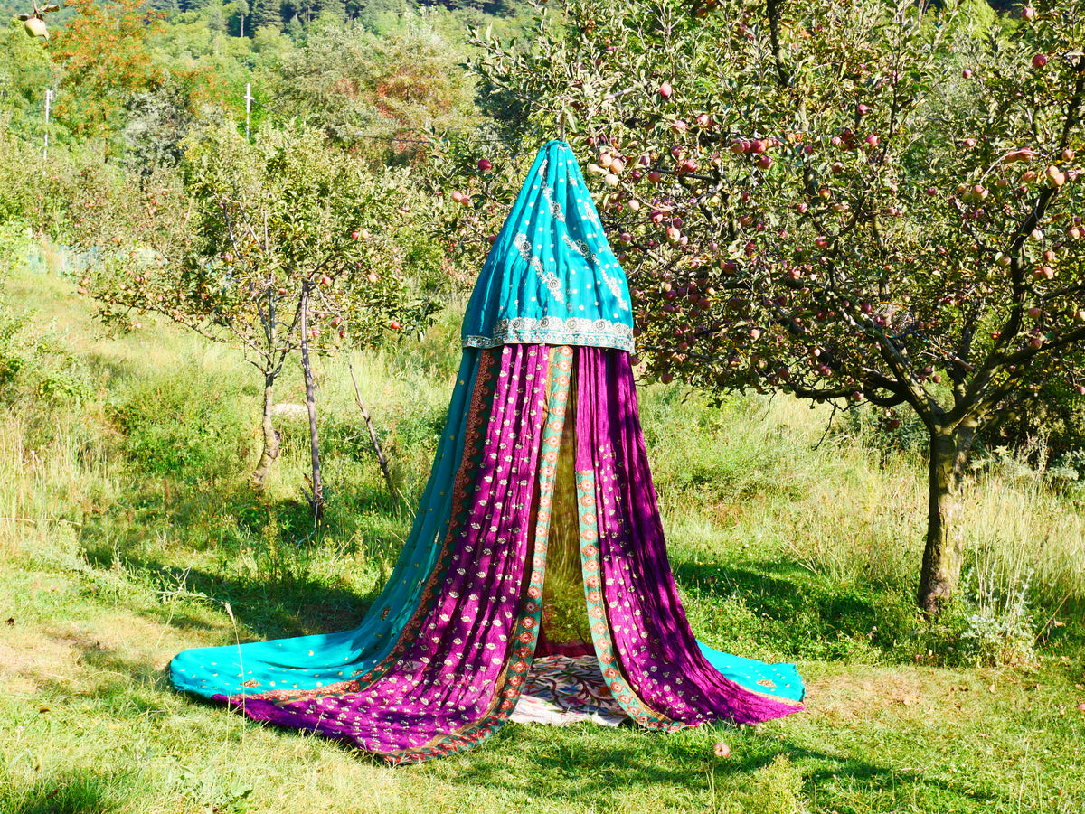Kashmiri Canopy Saree tent - Bed Canopy | Shanti baldachin for Meditation Spaces or Kids play tent