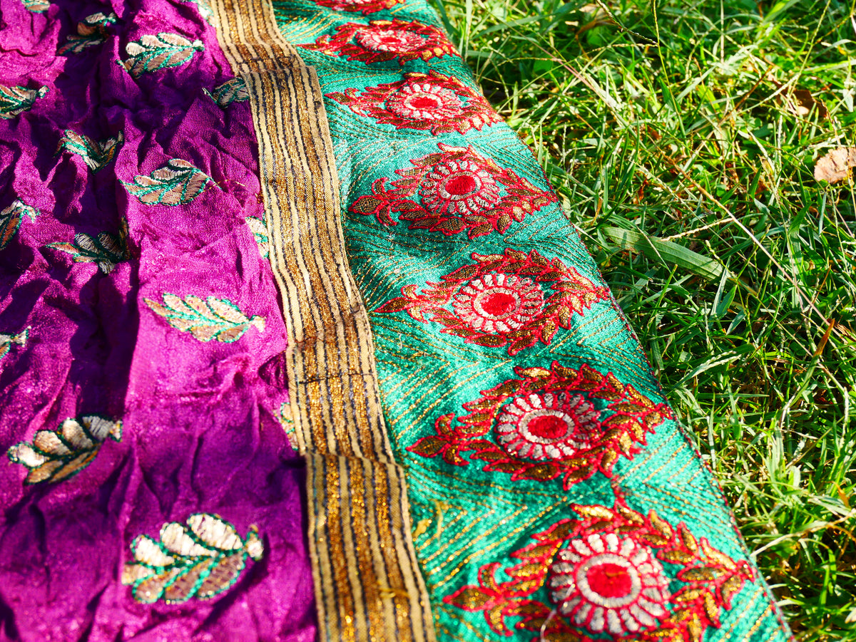 Kashmiri Canopy Saree tent - Bed Canopy | Shanti baldachin for Meditation Spaces or Kids play tent