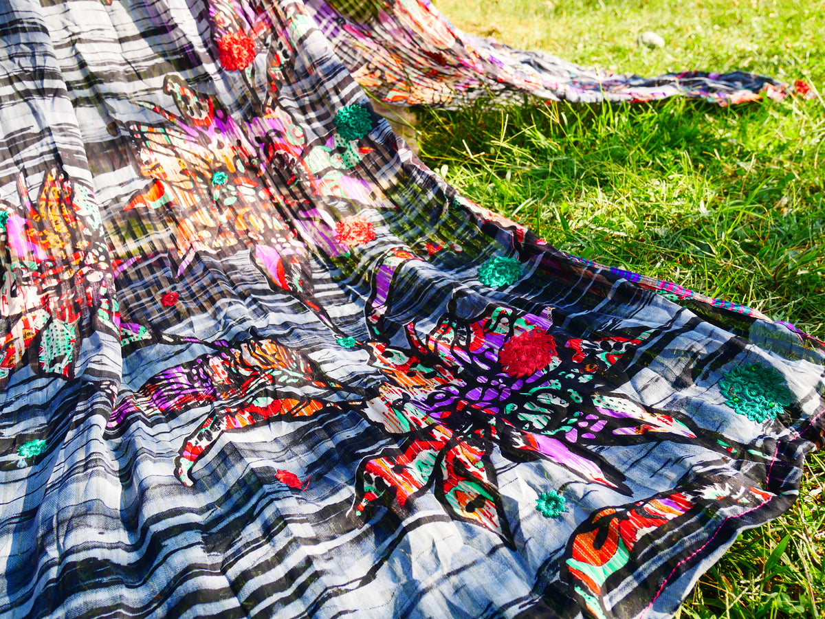 Boho Baldachin - Saree Zelt - Betthimmel | böhmische Hochzeitskulisse – Hippie-Dekor – Sitzbereich auf dem Boden | Meditationsraum - Shanti-Baldachin