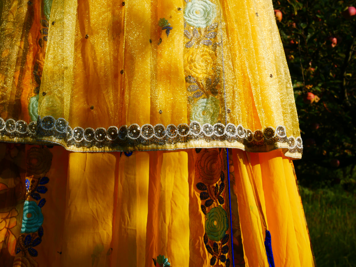 Handmade canopy Saree tent - bed canopy  | Colorful reading nook decor - Shanti baldachin for Meditation Spaces or kids play tent