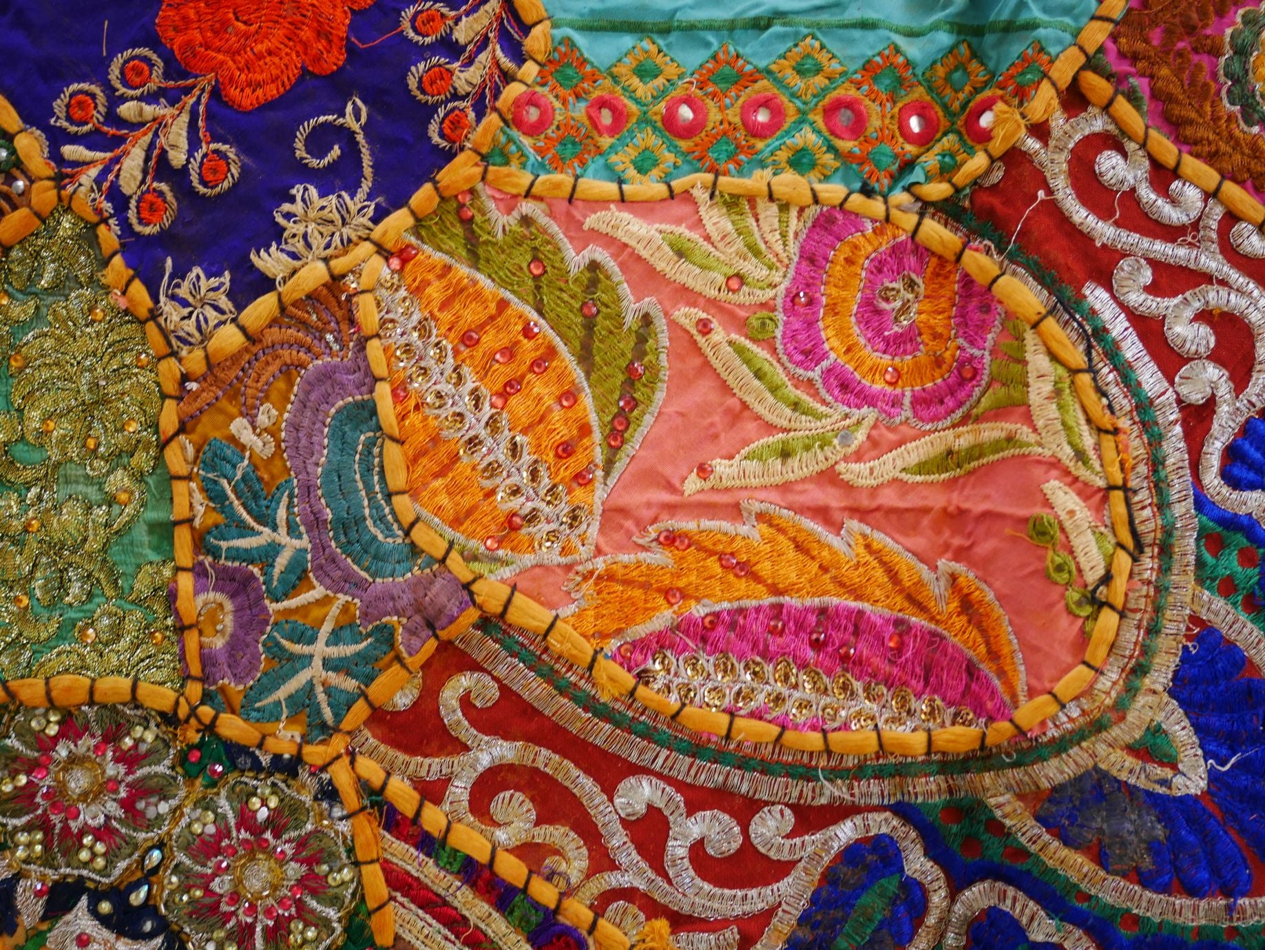 Masala - Table runner wall decor - Saree patchwork boho tapestry - The Shanti Home