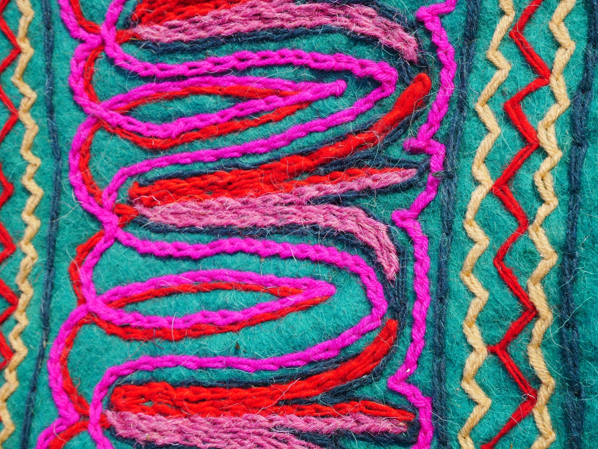 Kashmiri Namda rug 5ft - Mandala wool rug - boho area rug handfelted and embroidered - The Shanti Home