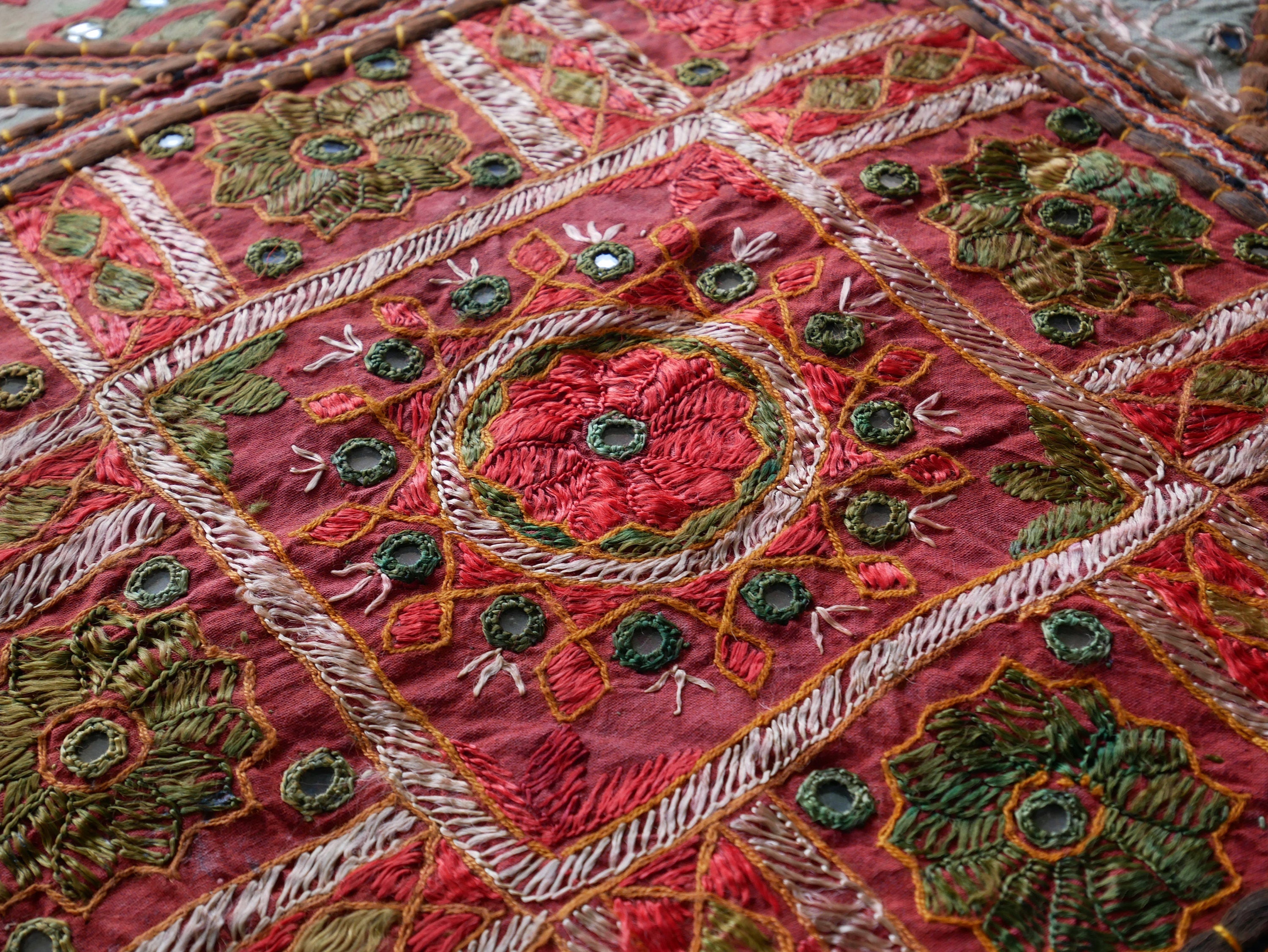 Round floor cushion "Bohemian Masala" round meditation cushion - Indian floor seating - The Shanti Home