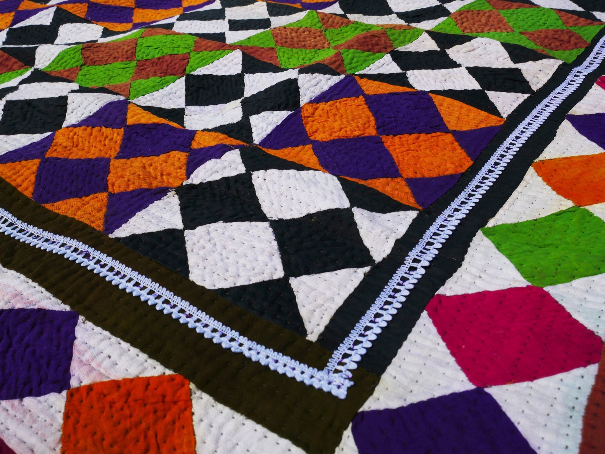 Vintage "Ralli" quilt - handmade tribal bed throw | rare patchwork quilt - Sindh Gypsies in Rajastan - The Shanti Home