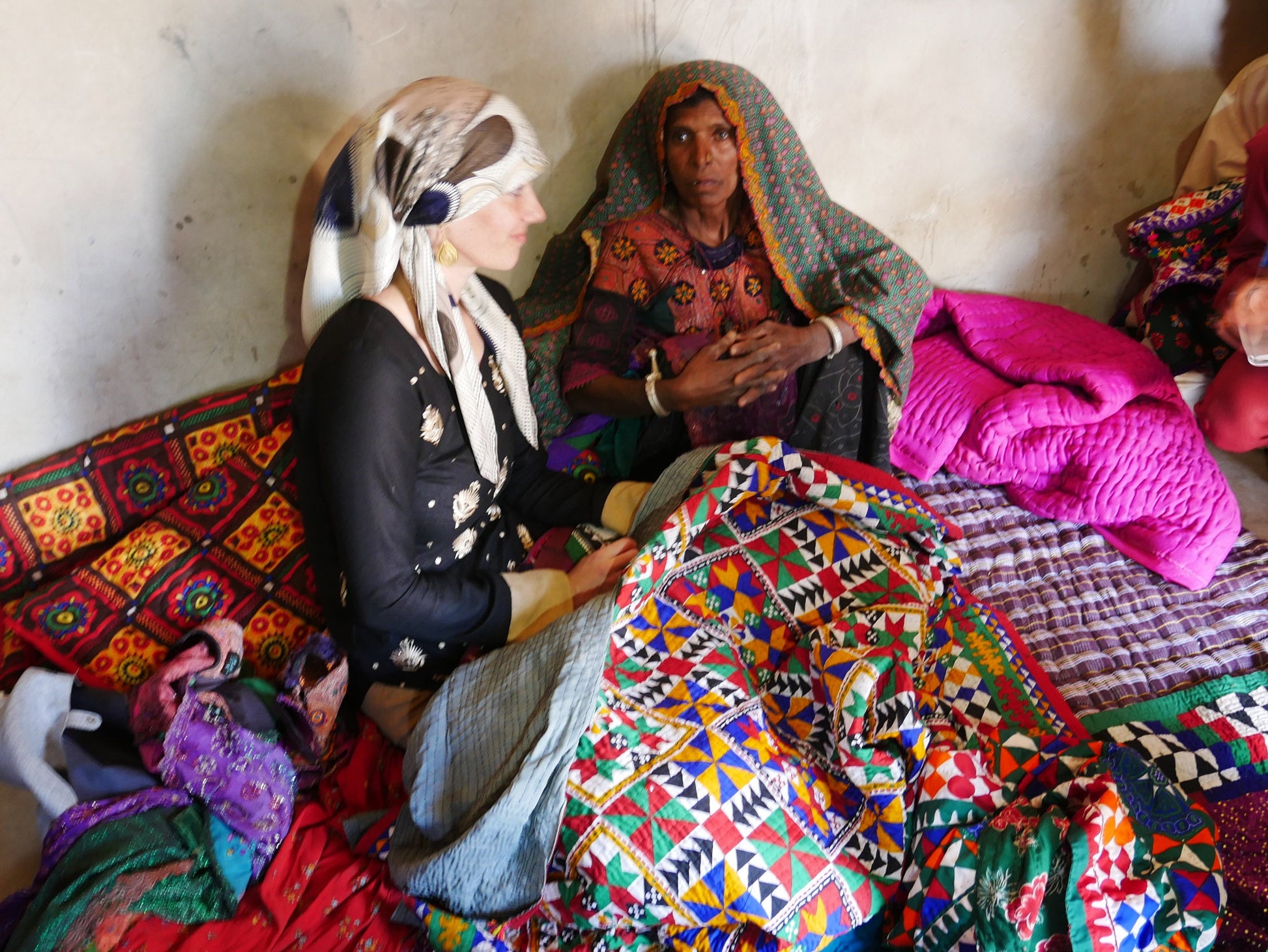Vintage "Ralli" quilt - handmade tribal bed throw | rare patchwork quilt - Sindh Gypsies in Rajastan - The Shanti Home