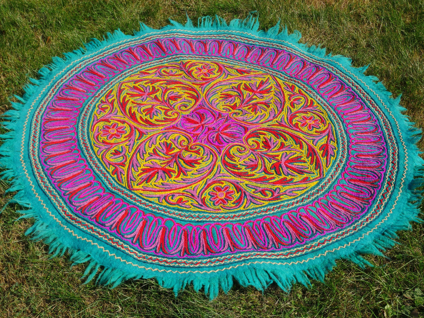 Kashmiri Namda rug 5ft - Mandala wool rug - boho area rug handfelted and embroidered - The Shanti Home