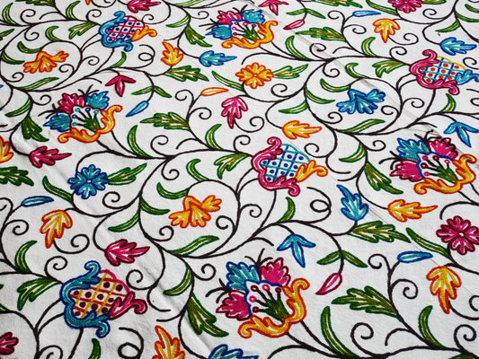 Böhmische Bettwäsche – luxuriöse indische Bettüberwürfe | Kashmir Crewel-Stickerei - bunte Tagesdecke, florales Design