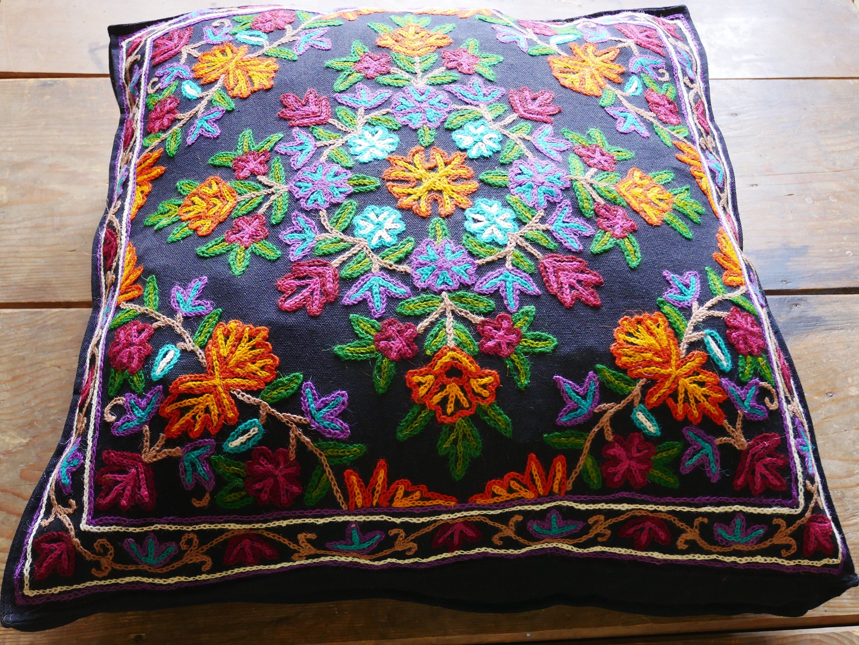 Kashmiri floor pillow cover - Meditation cushion "Shanti" 24x24 inches - The Shanti Home