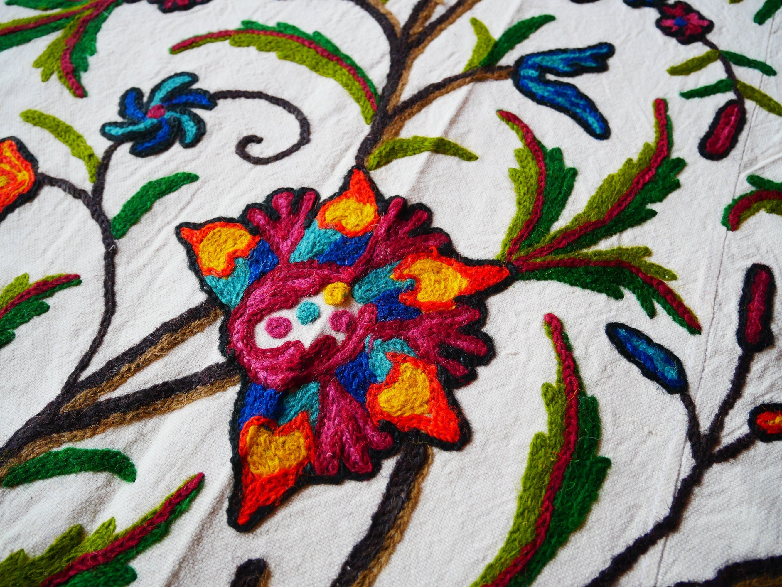 Bohemian bedding "Dream of Kashmir" hand embroidered bedspread double bed - The Shanti Home