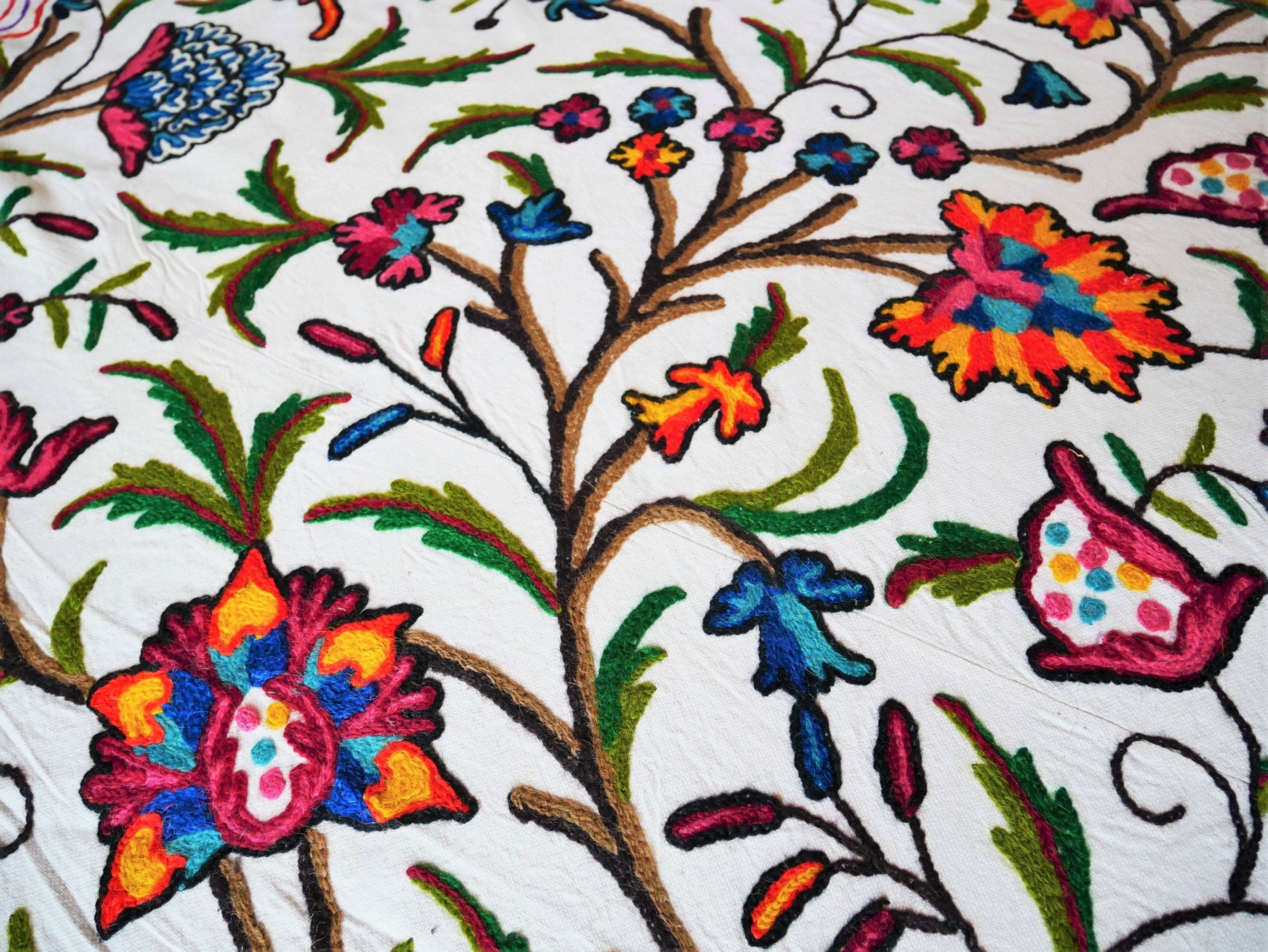 Bohemian bedding "Dream of Kashmir" hand embroidered bedspread double bed - The Shanti Home